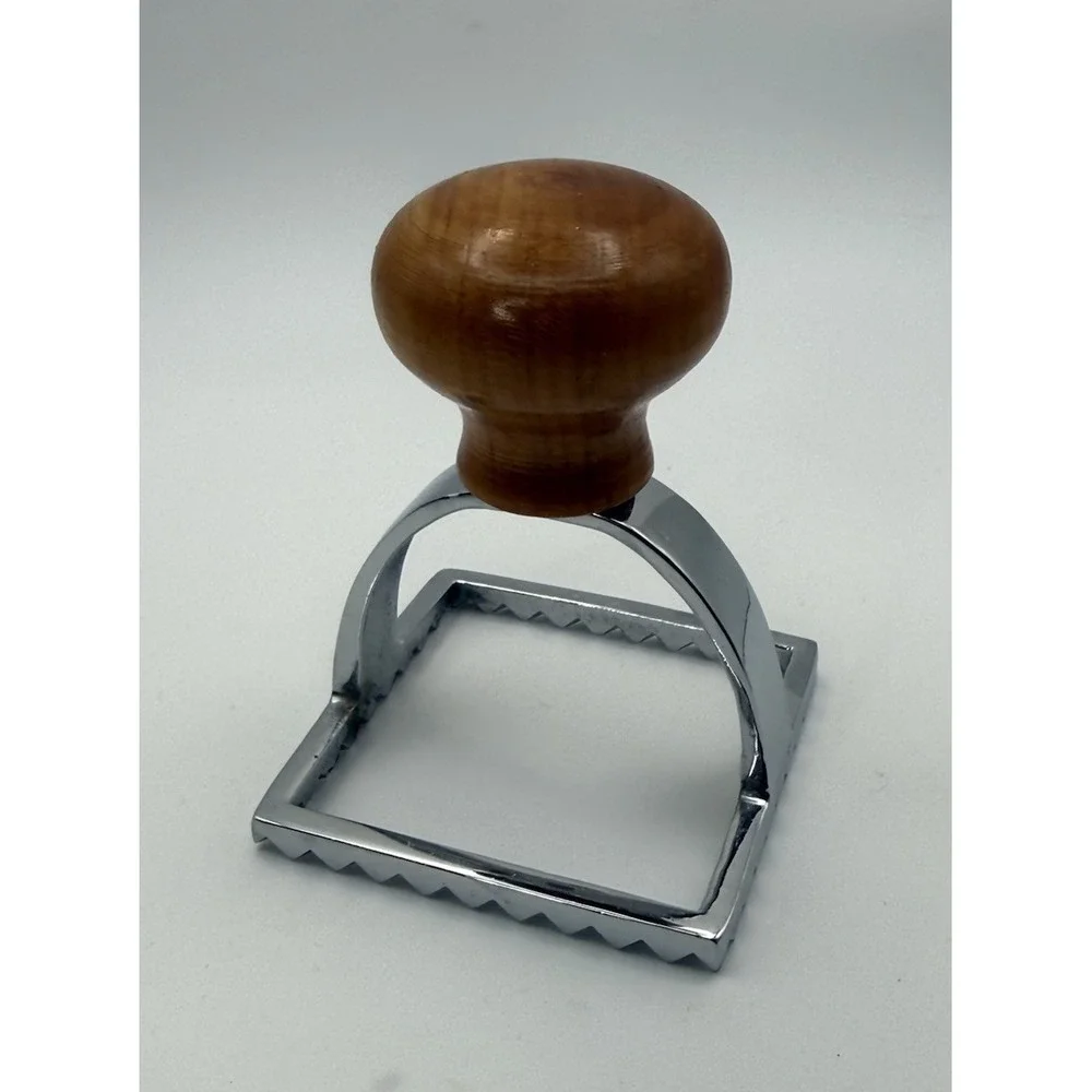 VTG The King Size Ravioli Stamp Cromed Brass Wood Orig Box 2 3/4